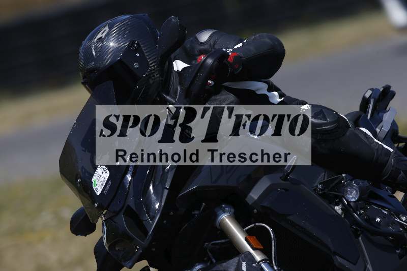 Archiv-2023/28 05.06.2023 Moto Club Anneau du Rhin/blanc-novice/37